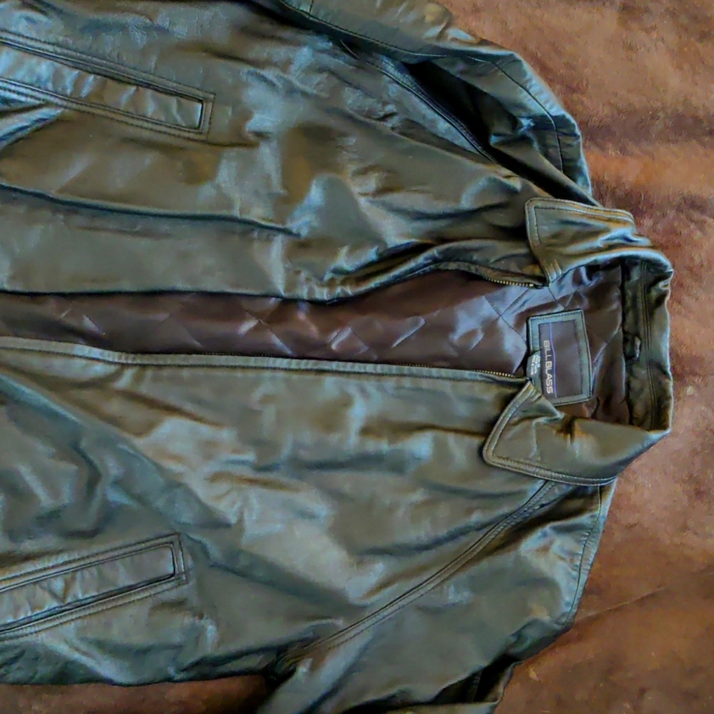 Medium Bill Blass leather jacket